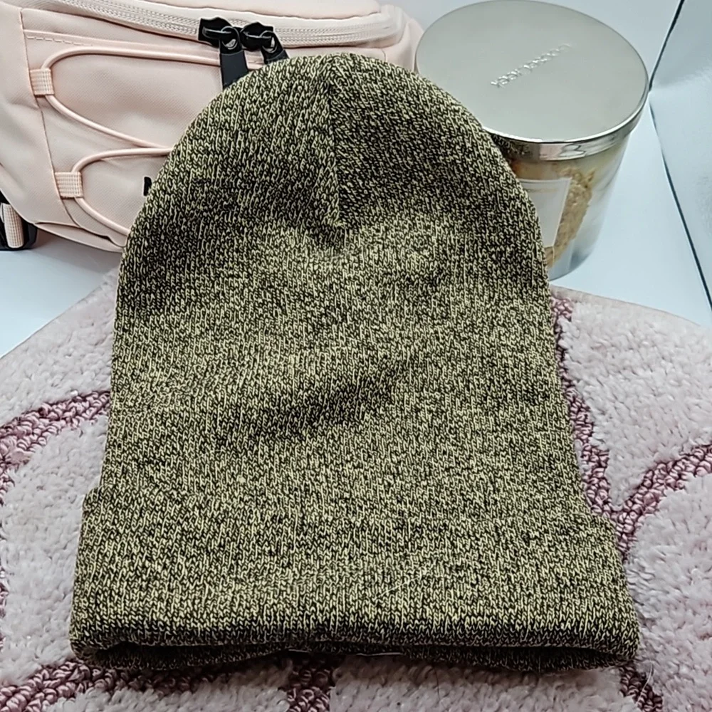nwot CARHARTT Brown Heather Womens Ladies Beanie Cap Hat - Picture 2 of 4